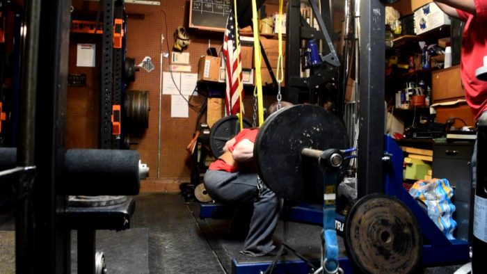 Bow Bar Squat vs Monster Minis and Chains