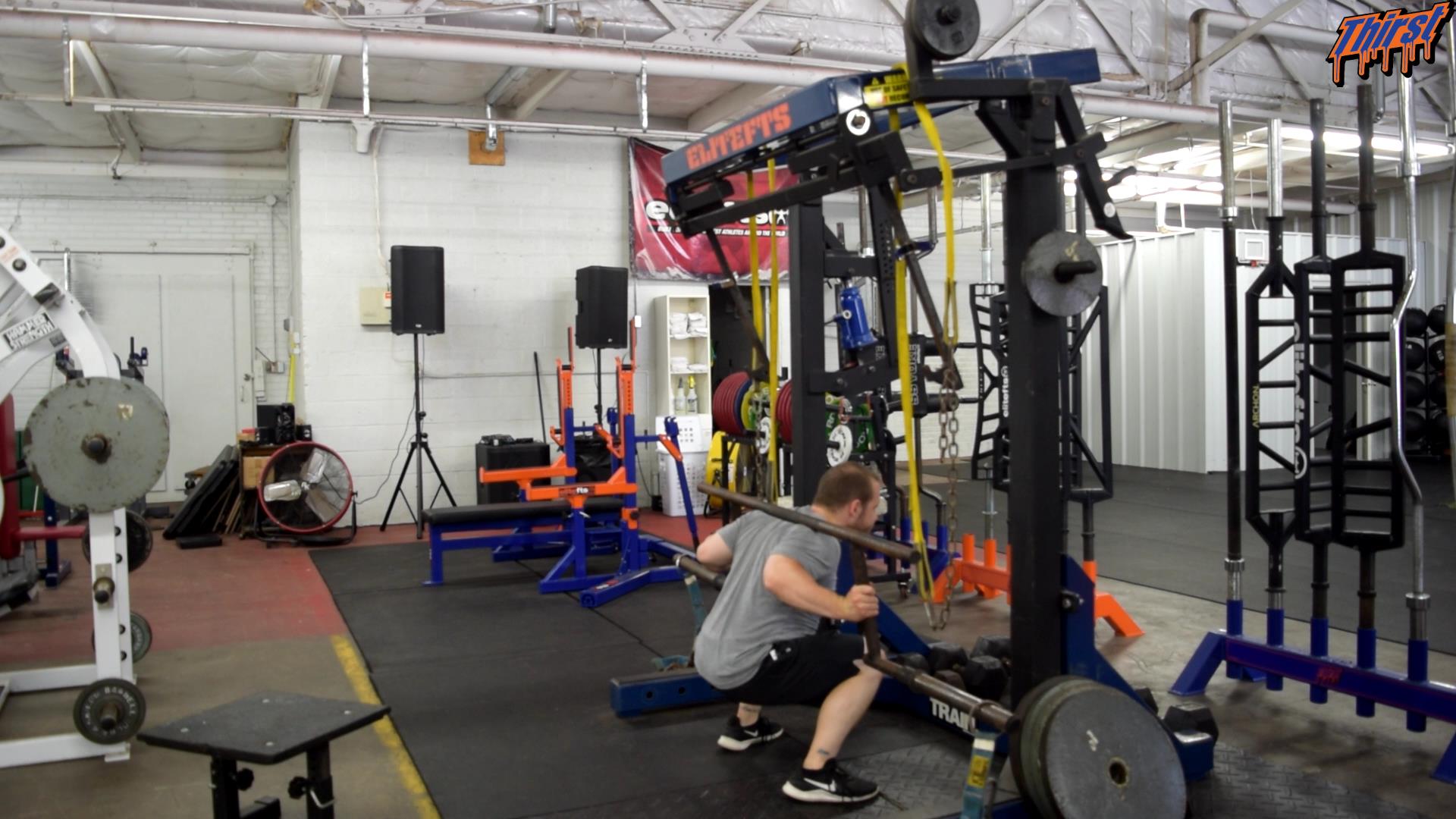 Cambered Bar Squat vs Chains